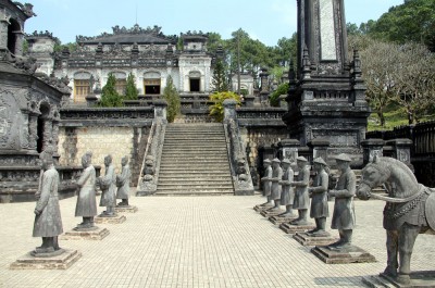 Tomb in Hue_Vietnam